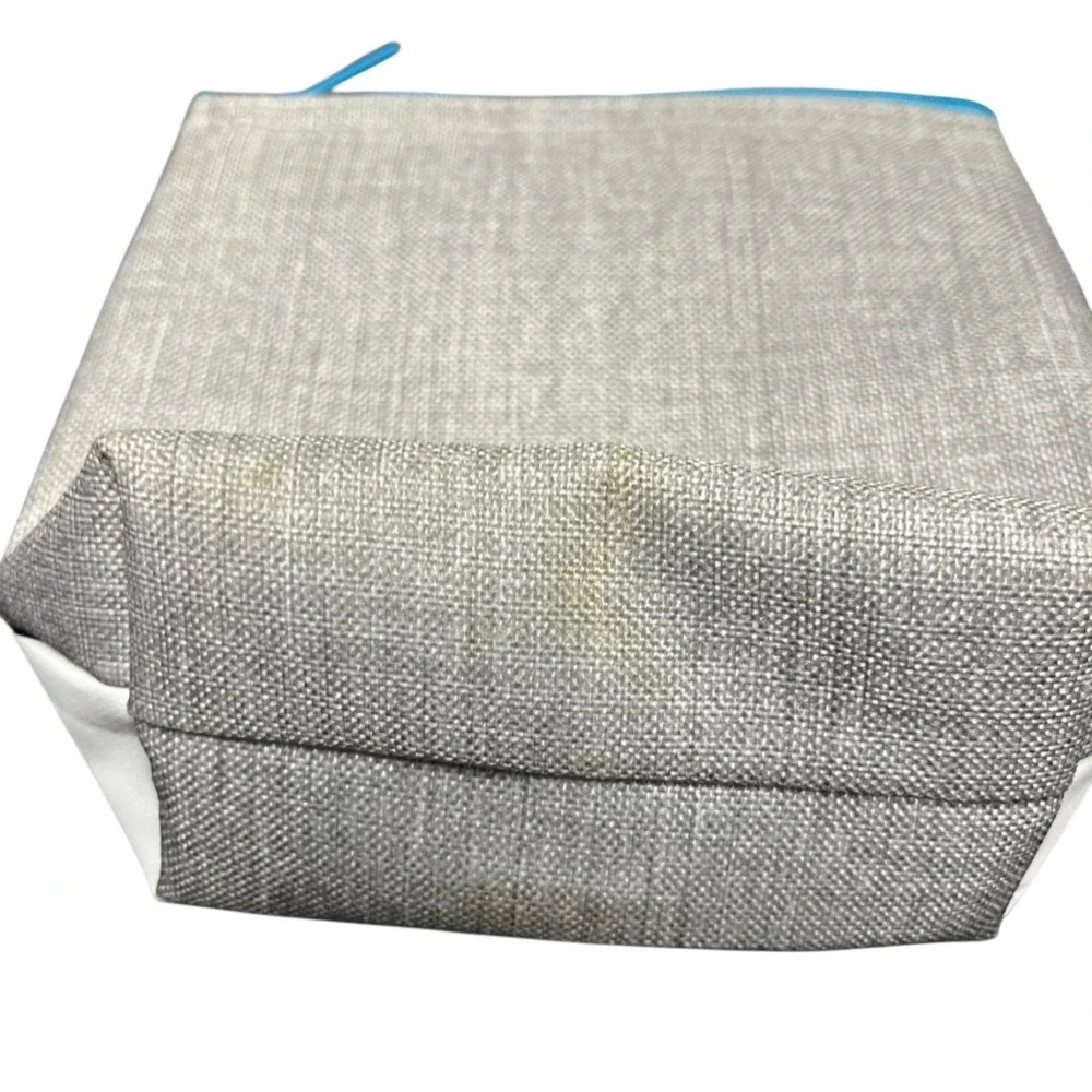 THIRTY ONE 31 SNOW MONSTER YETI COOL ZIP‎ SNACKER